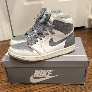 Jordan 1 Retro High OG - Stealth Colorway